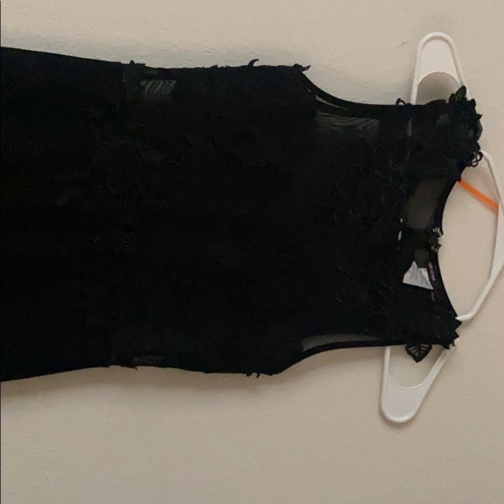 Dress - Picture 2 of 5